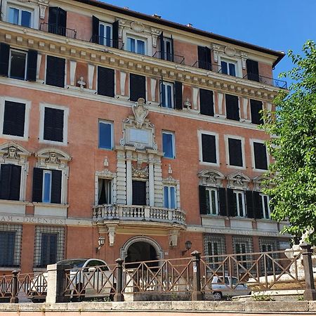 Palazzo Marescalchi Belli, Vicino Piazza Di Spagna Rome Exterior photo